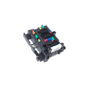جعبه فیوز داخل کابین آریزو 8