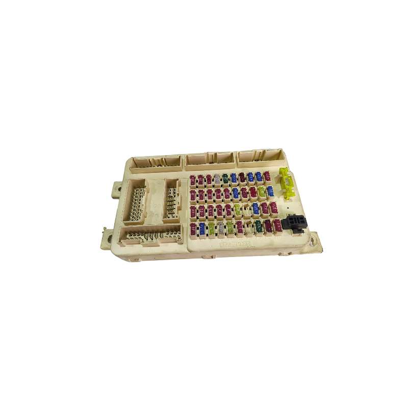 جعبه فیوز داخل کابین کی ام سی T9